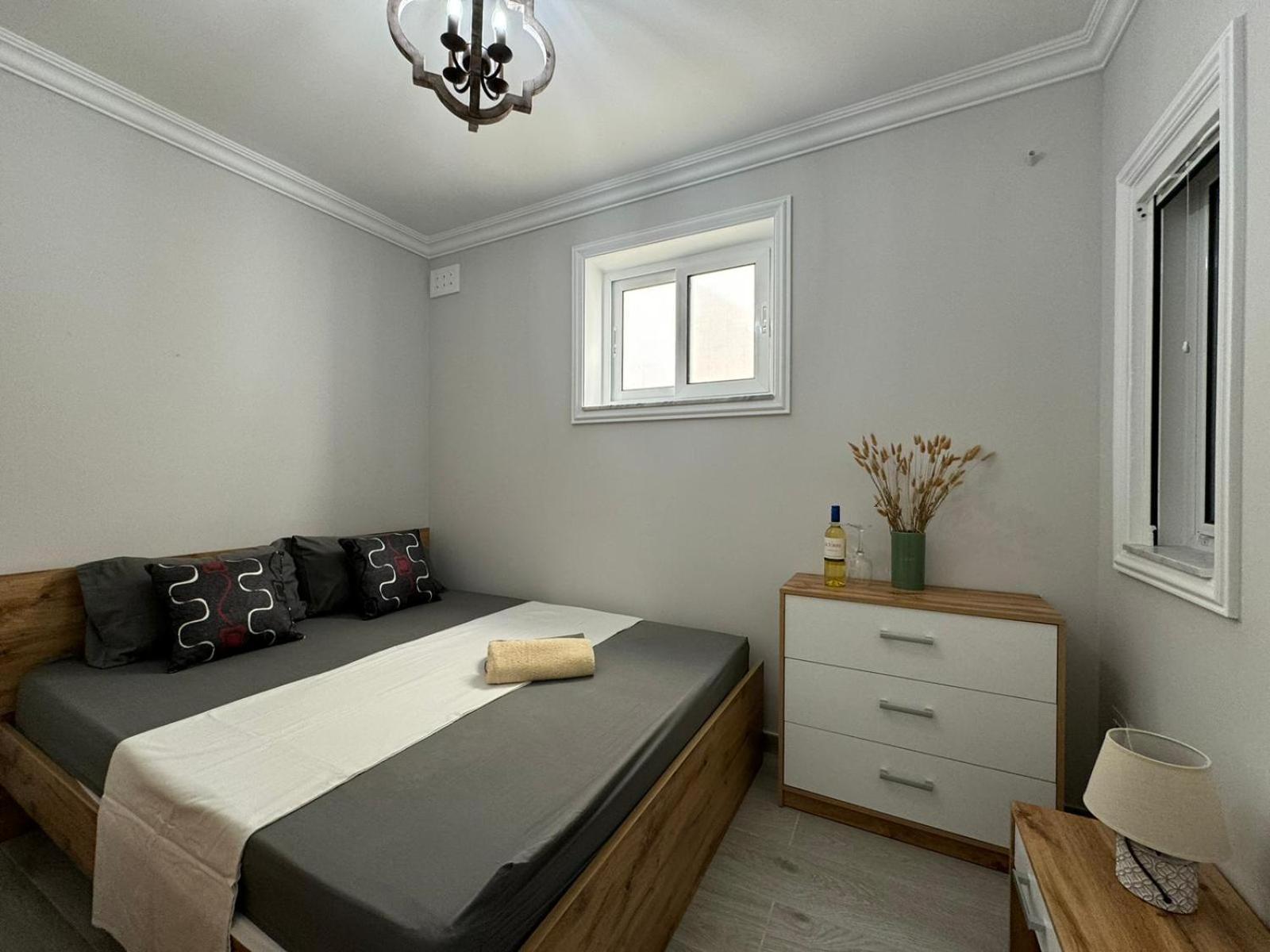 Luxury & Modern Two Bedroom Marsaskala Apartment Ngoại thất bức ảnh